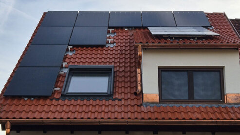 Photovoltaik-Module auf dem Dach