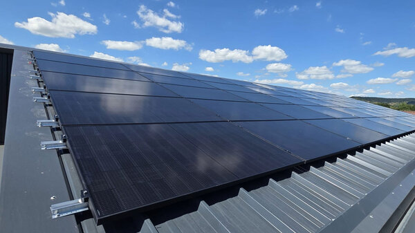 Photovoltaik-Module auf einem Dach