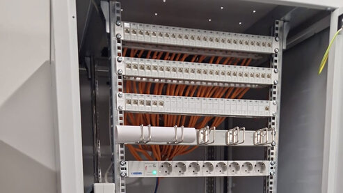 Netzwerk & technische Infrastruktur